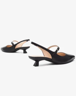 Chanel a Punta in Nera Tacco Rocchetto