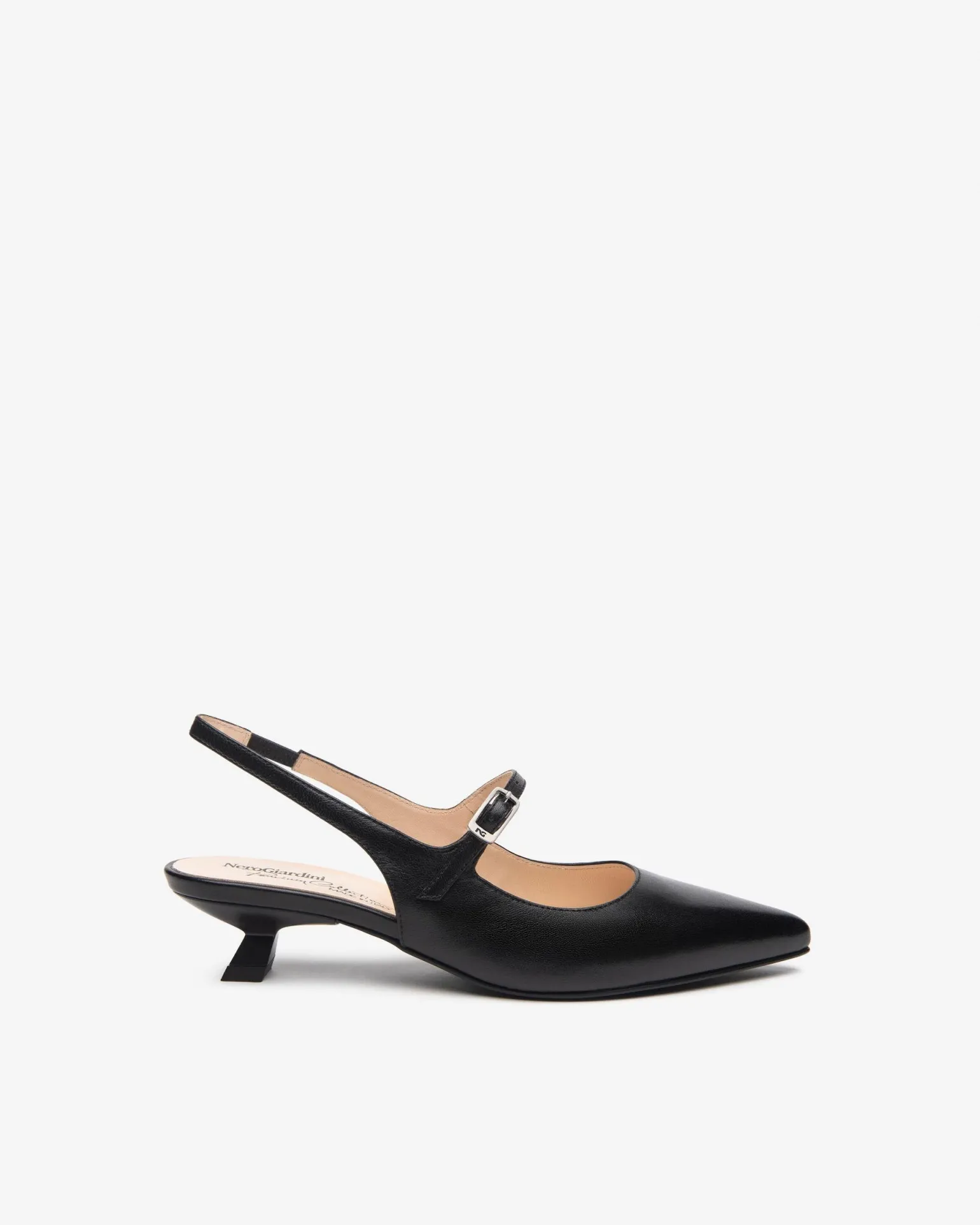 Chanel a Punta in Nera Tacco Rocchetto