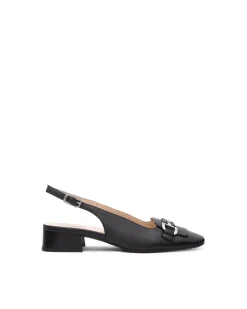Chanel Tacco Basso in Pelle Nera con Fibbia