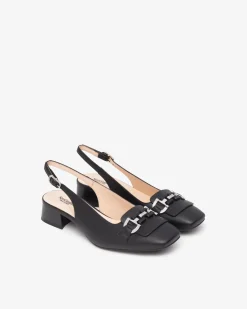 Chanel Tacco Basso  in Pelle Nera con Fibbia