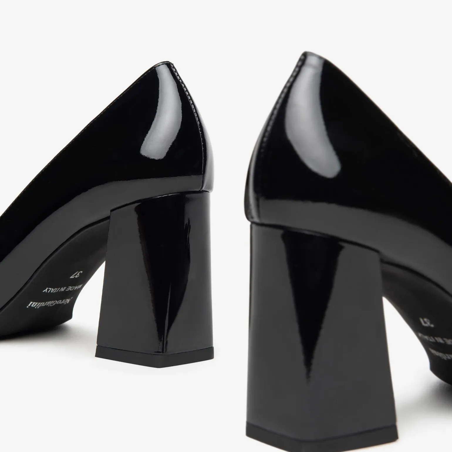 Decollete Catena Vernice Nero