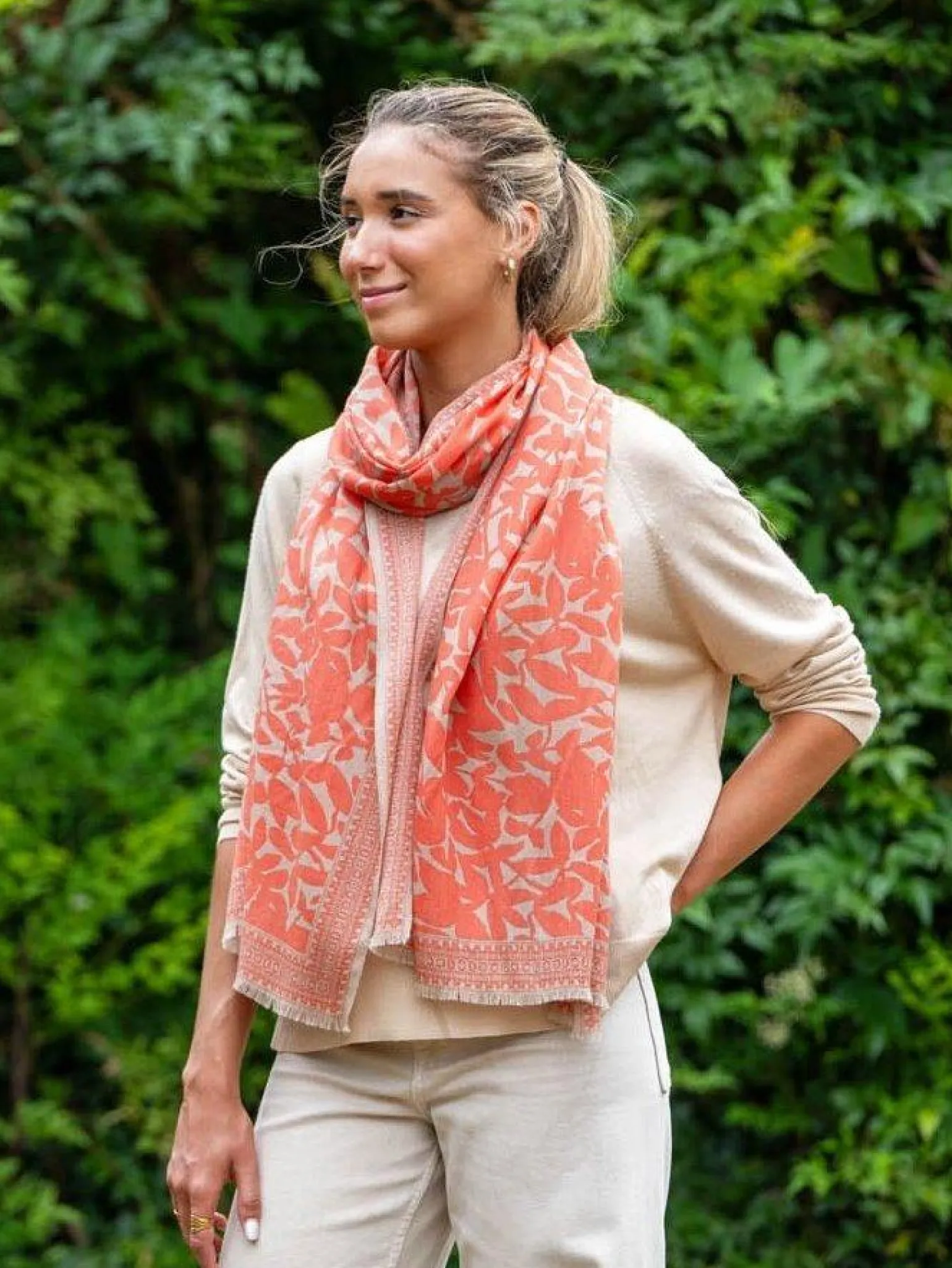 Foulard in Lana Misto Seta Corallo