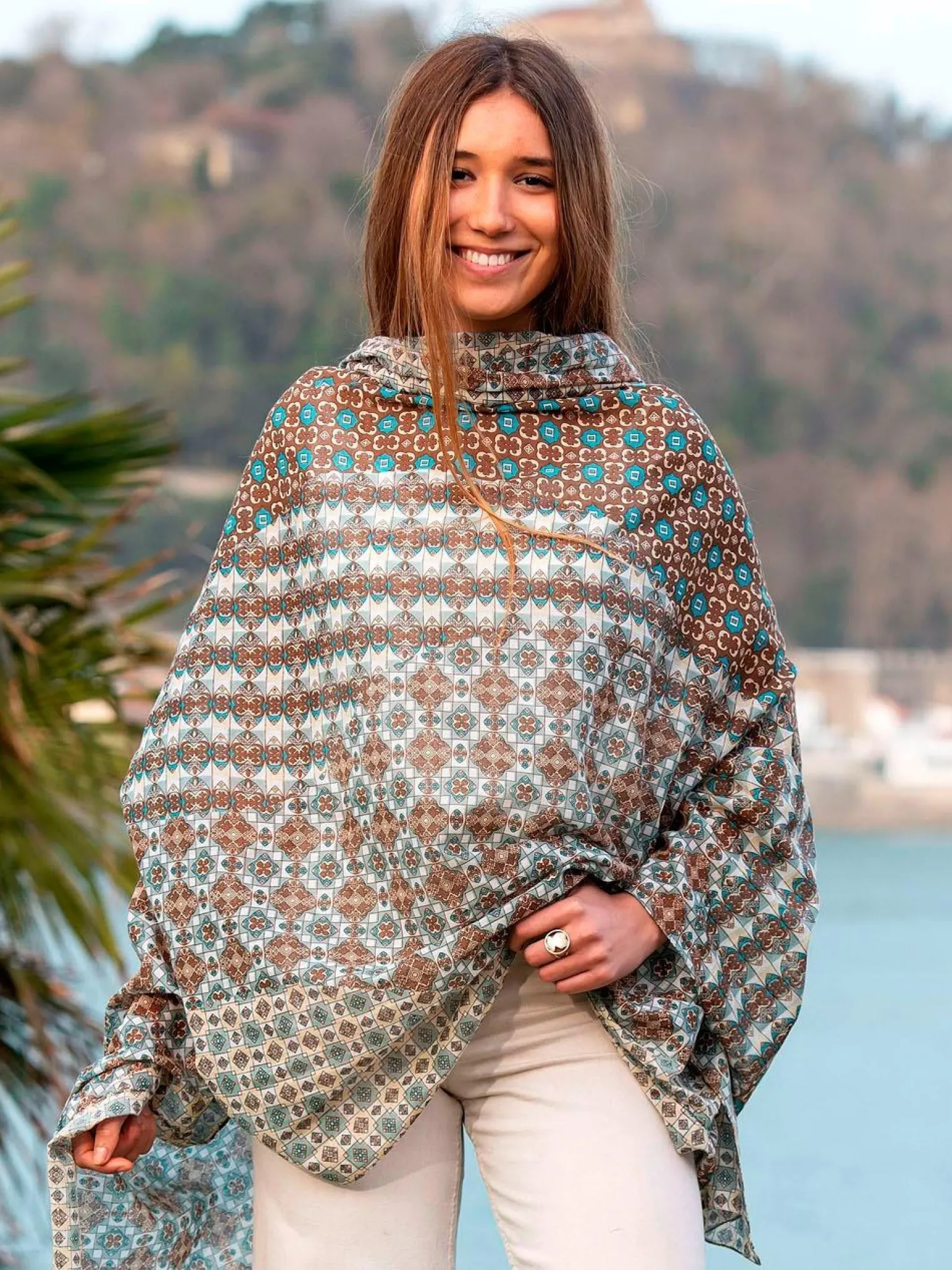 Foulard Pareo in Cotone Stampato Fantasia Marrone