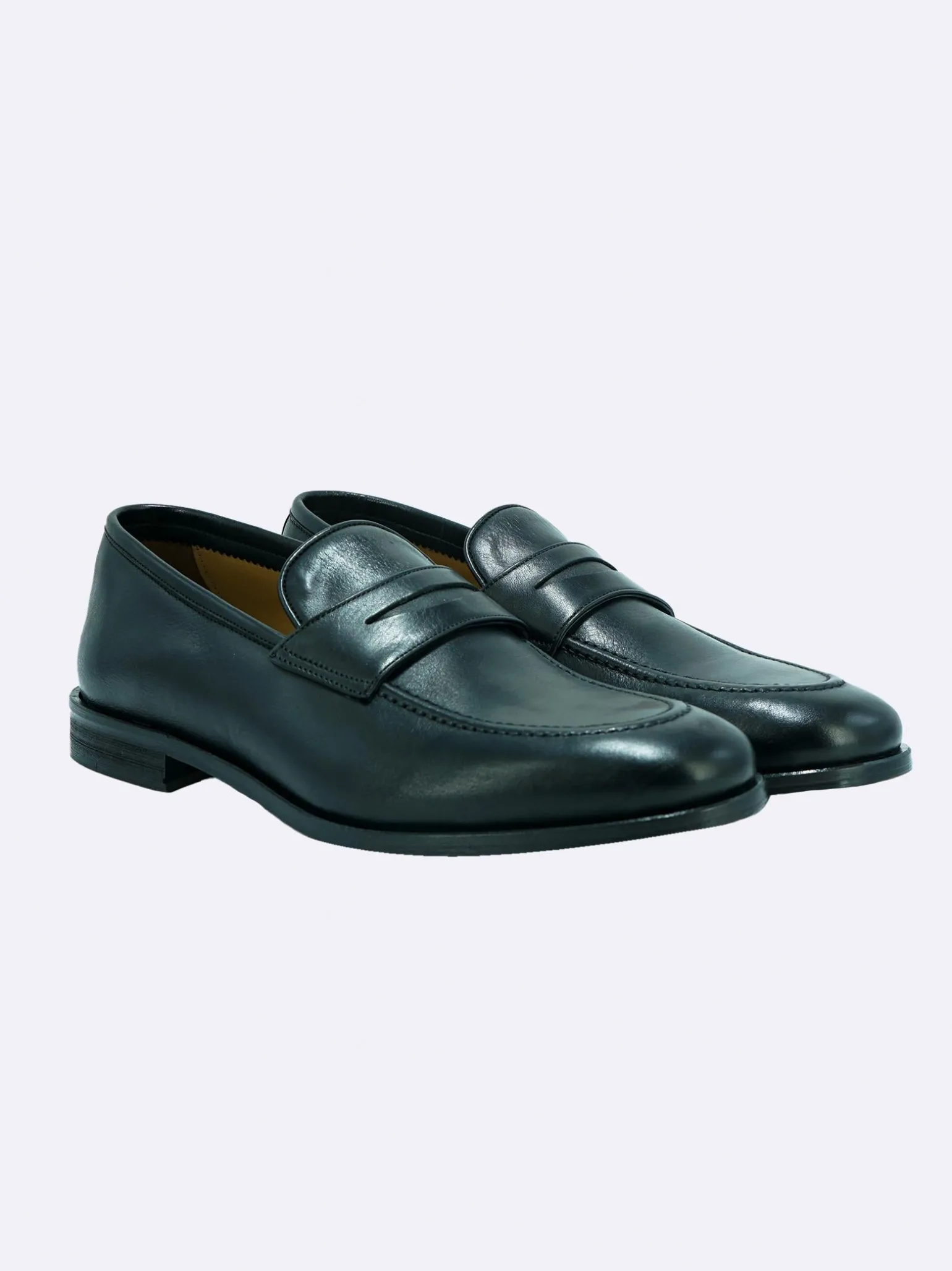 Mocassino College in Pelle Nero Fondo Cuoio Elegante