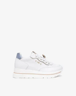 Sneakers Donna in Pelle Bianca con Charms
