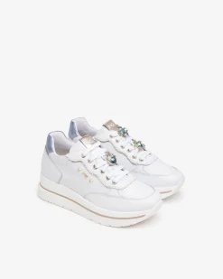 Sneakers Donna in Pelle Bianca con Charms