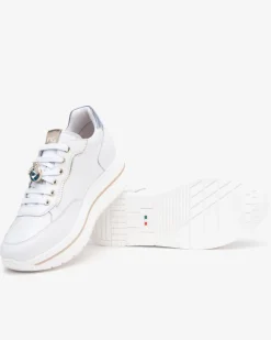 Sneakers Donna in Pelle Bianca con Charms